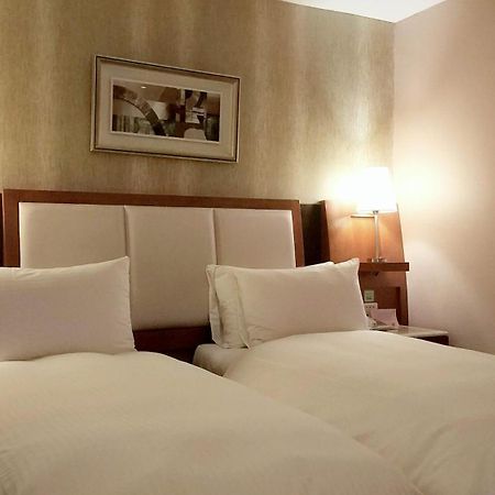 Elegance Hotel Taipei Extérieur photo