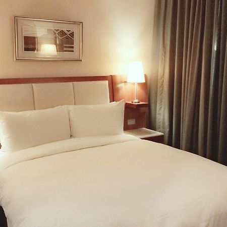 Elegance Hotel Taipei Extérieur photo