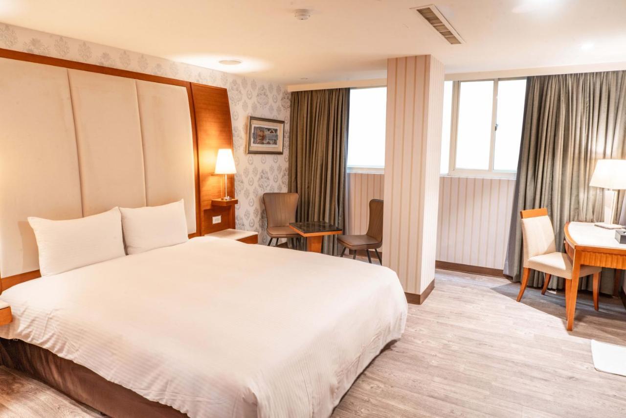 Elegance Hotel Taipei Extérieur photo