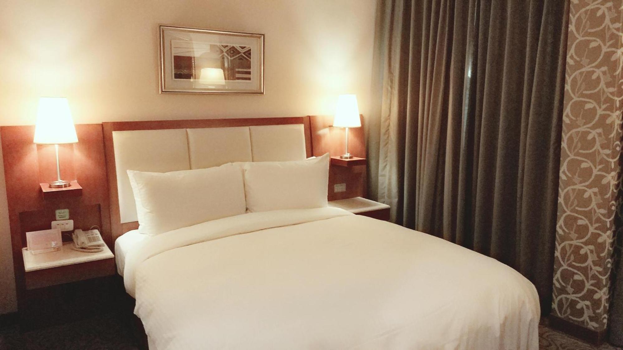 Elegance Hotel Taipei Extérieur photo