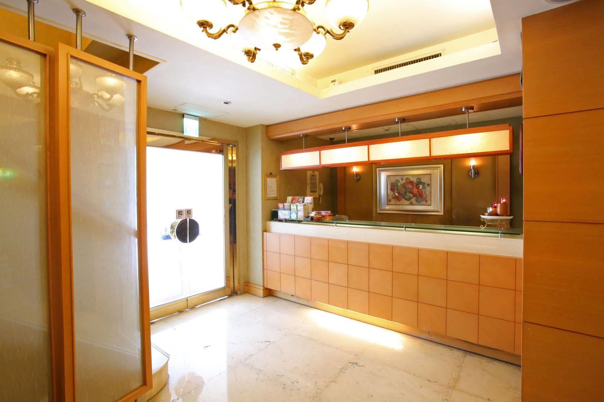 Elegance Hotel Taipei Extérieur photo